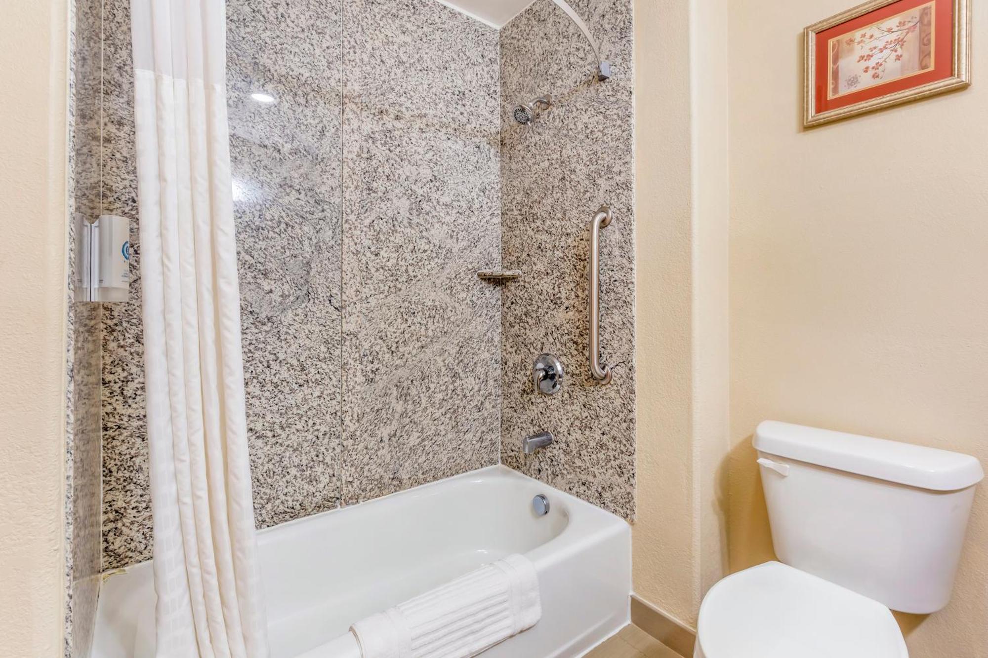 Comfort Inn & Suites Chesapeake - Portsmouth Экстерьер фото