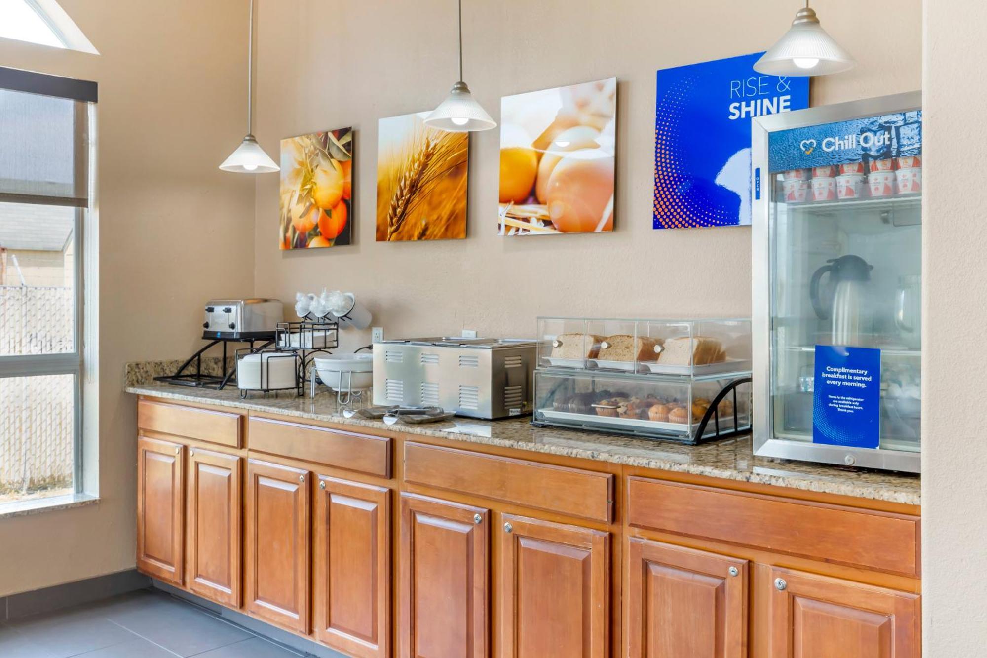 Comfort Inn & Suites Chesapeake - Portsmouth Экстерьер фото