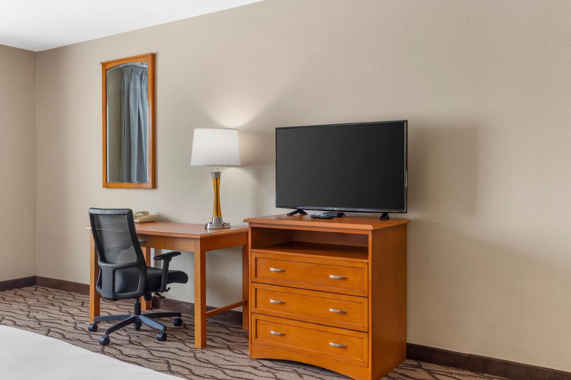 Comfort Inn & Suites Chesapeake - Portsmouth Экстерьер фото