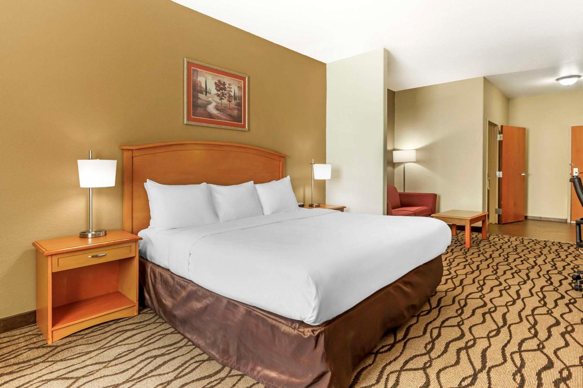 Comfort Inn & Suites Chesapeake - Portsmouth Экстерьер фото