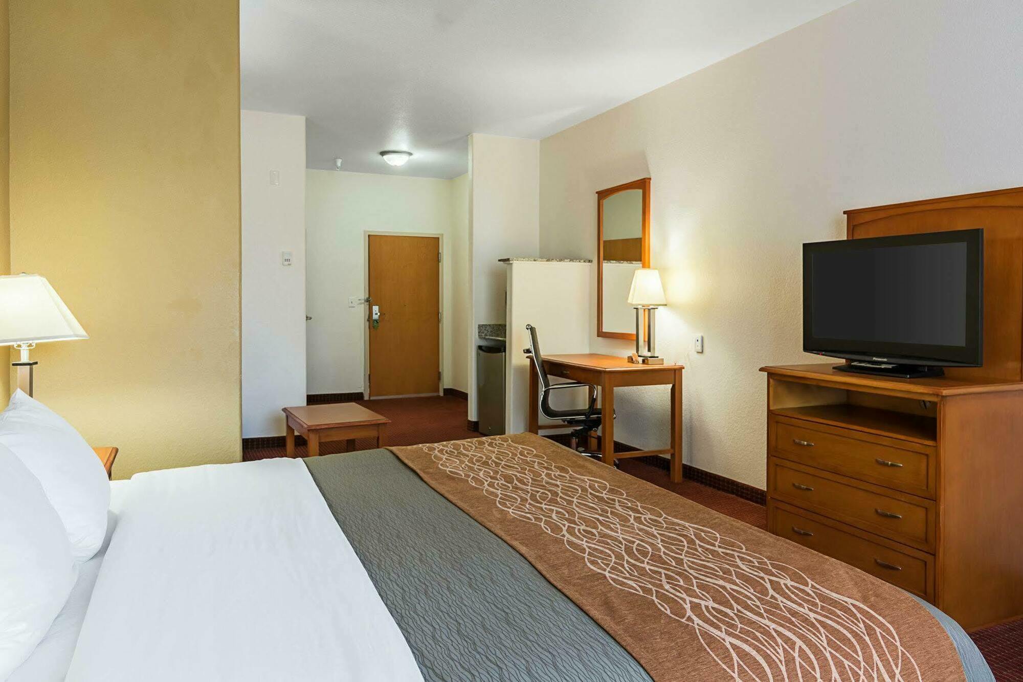 Comfort Inn & Suites Chesapeake - Portsmouth Экстерьер фото